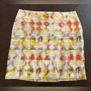 Ann Taylor Batik Mini Skirt in a Size 8